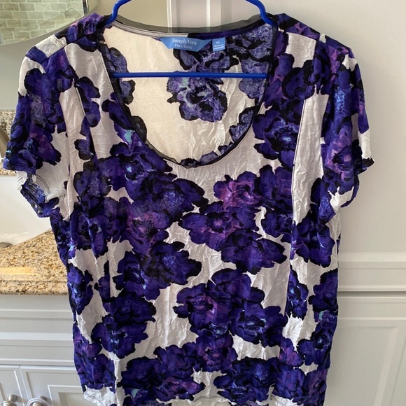 Simply Vera Vera Wang Tops - Simply Vera top new with tags